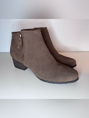 Aura College Suede Short Ankle Booties in Taupe